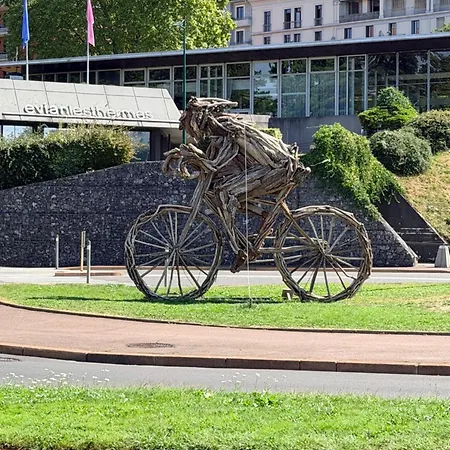 La Perle Du Leman- Royal Park